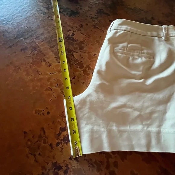 WHBM Light sand sz 2 shorts - Picture 8 of 10